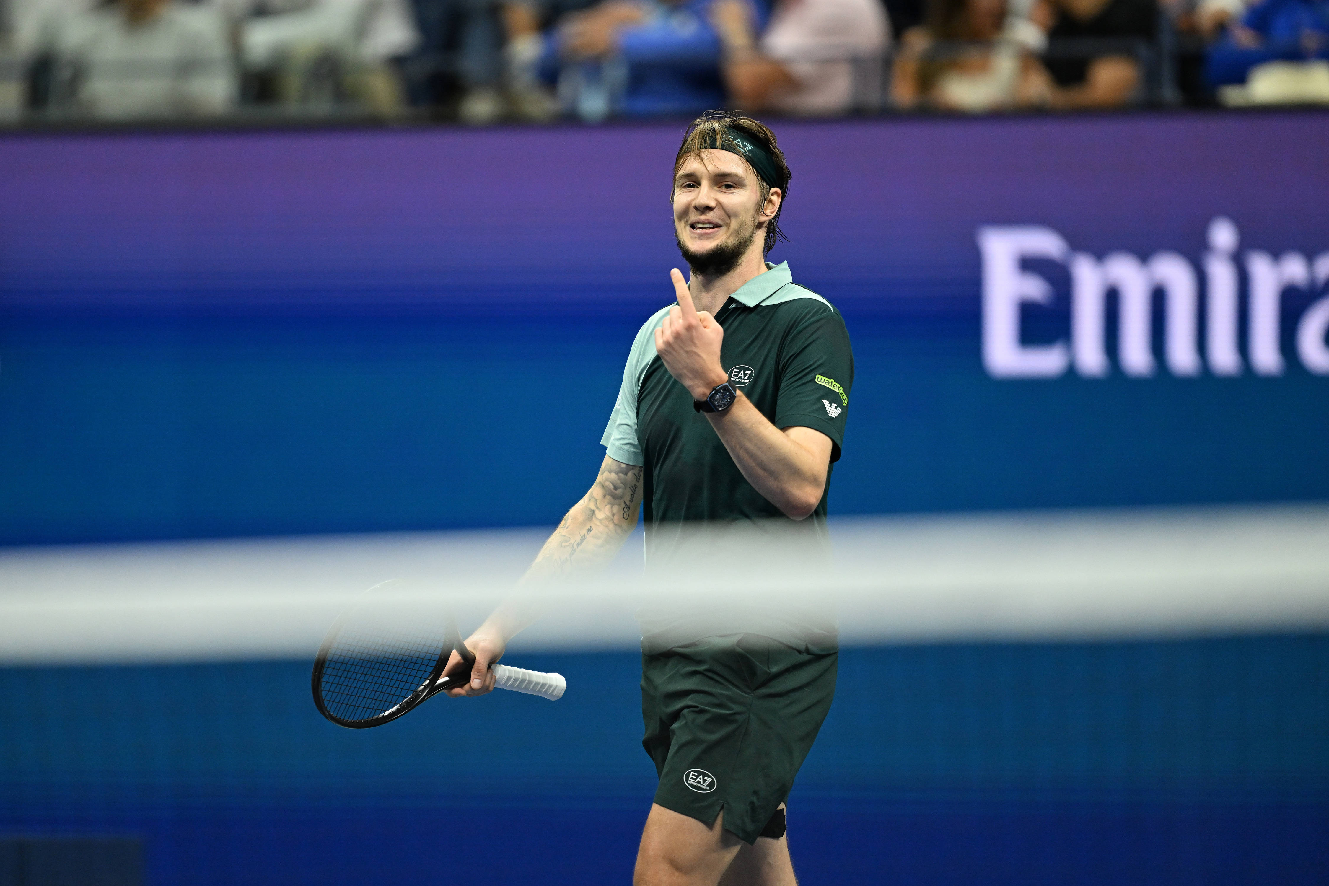 美网鏖战年终总决赛,辛纳扛起全队 美网鏖战年终总决赛,辛纳扛起全队