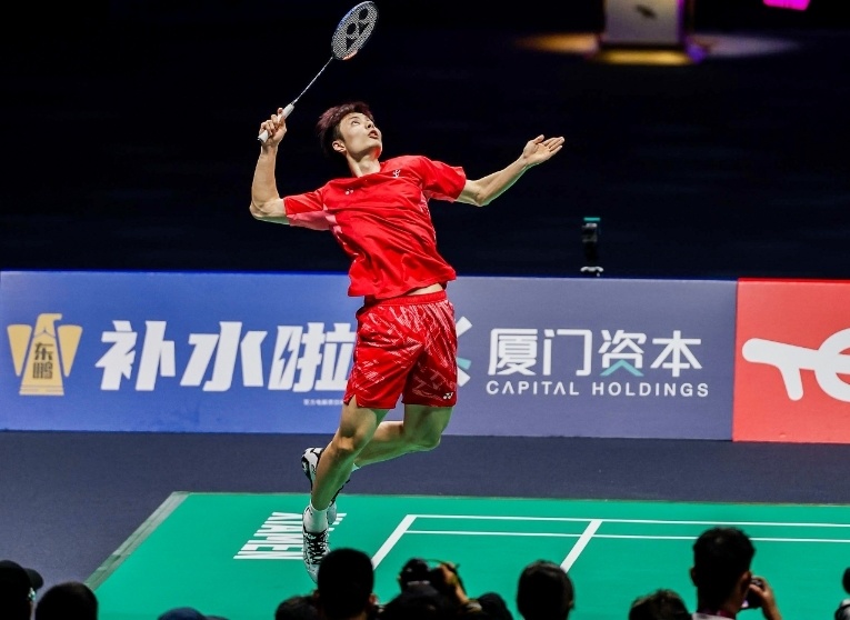 中国队横扫日本队,石宇奇状态火热 中国队横扫日本队,石宇奇状态火热