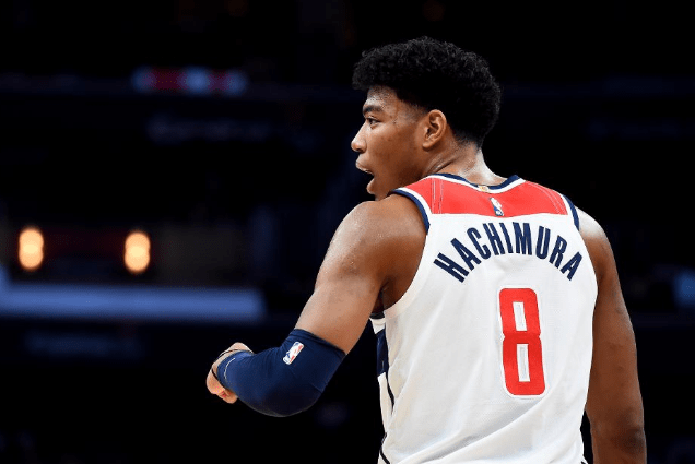 广东队逆转广州队，伦纳德点燃赛场